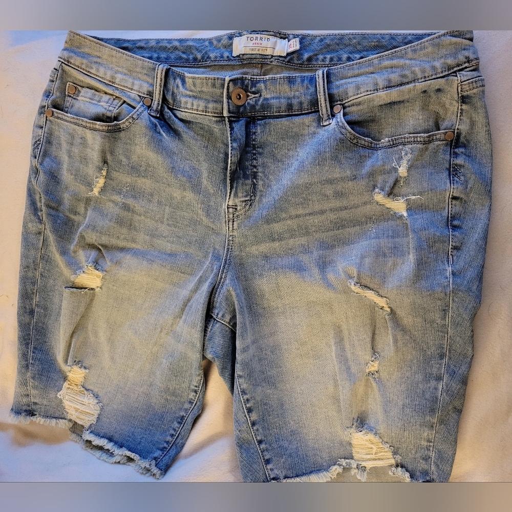 Torrid size 20 high-rise shorts